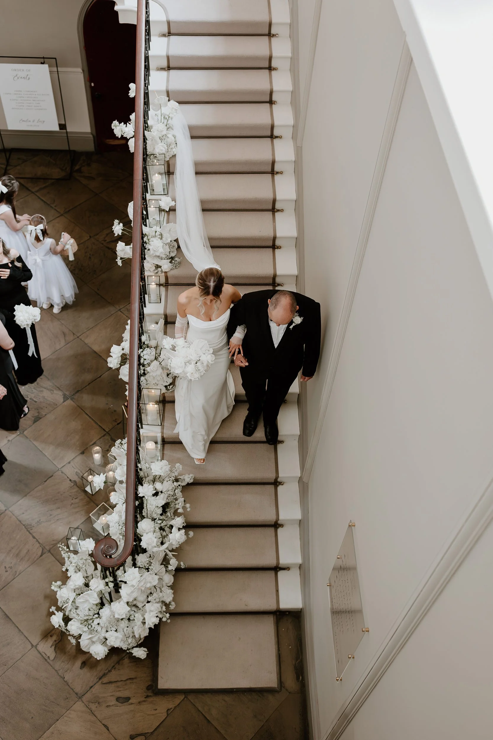 ivy-lane-florist-yorkshire-lucy-spraggan-smith-saltmarshe-hall-wedding-03.jpg