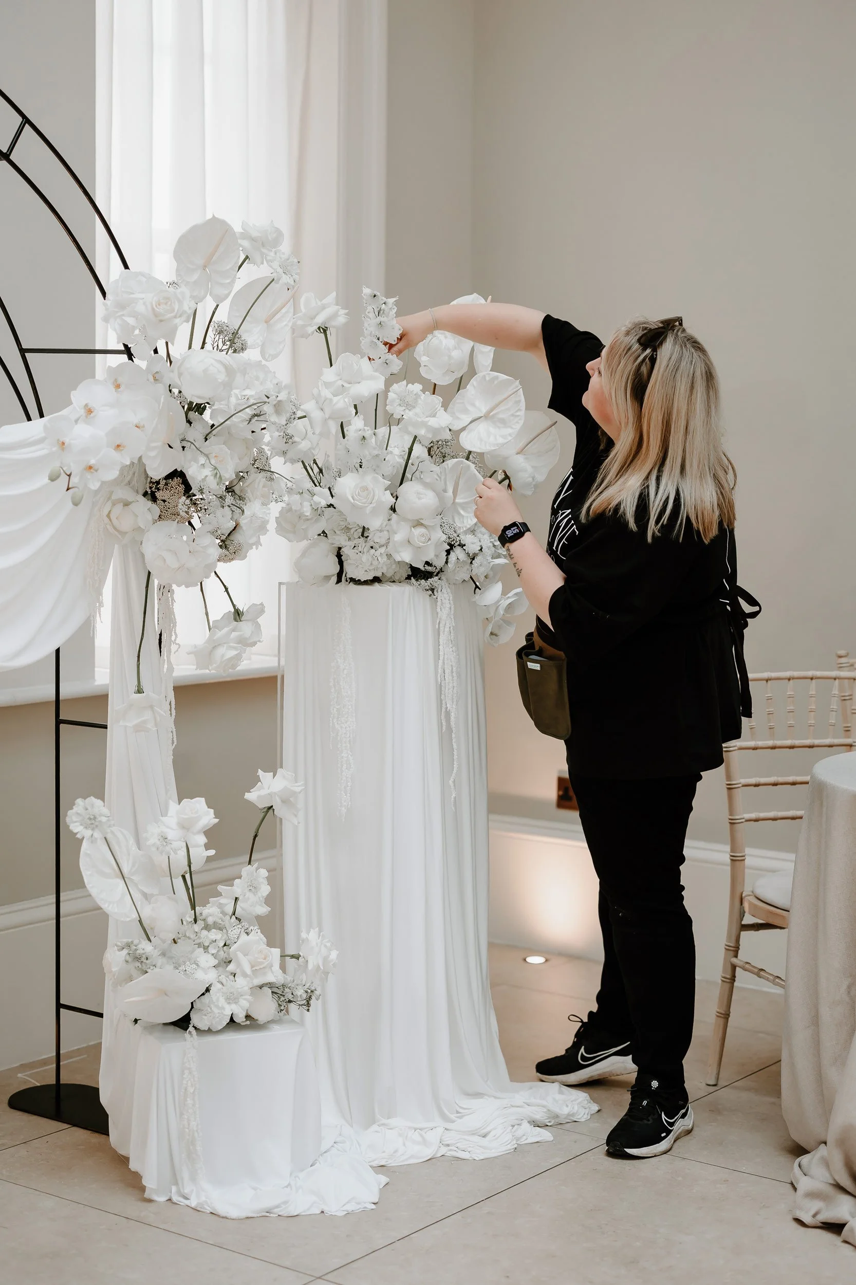 ivy-lane-florist-yorkshire-lucy-spraggan-smith-saltmarshe-hall-wedding-08.jpg