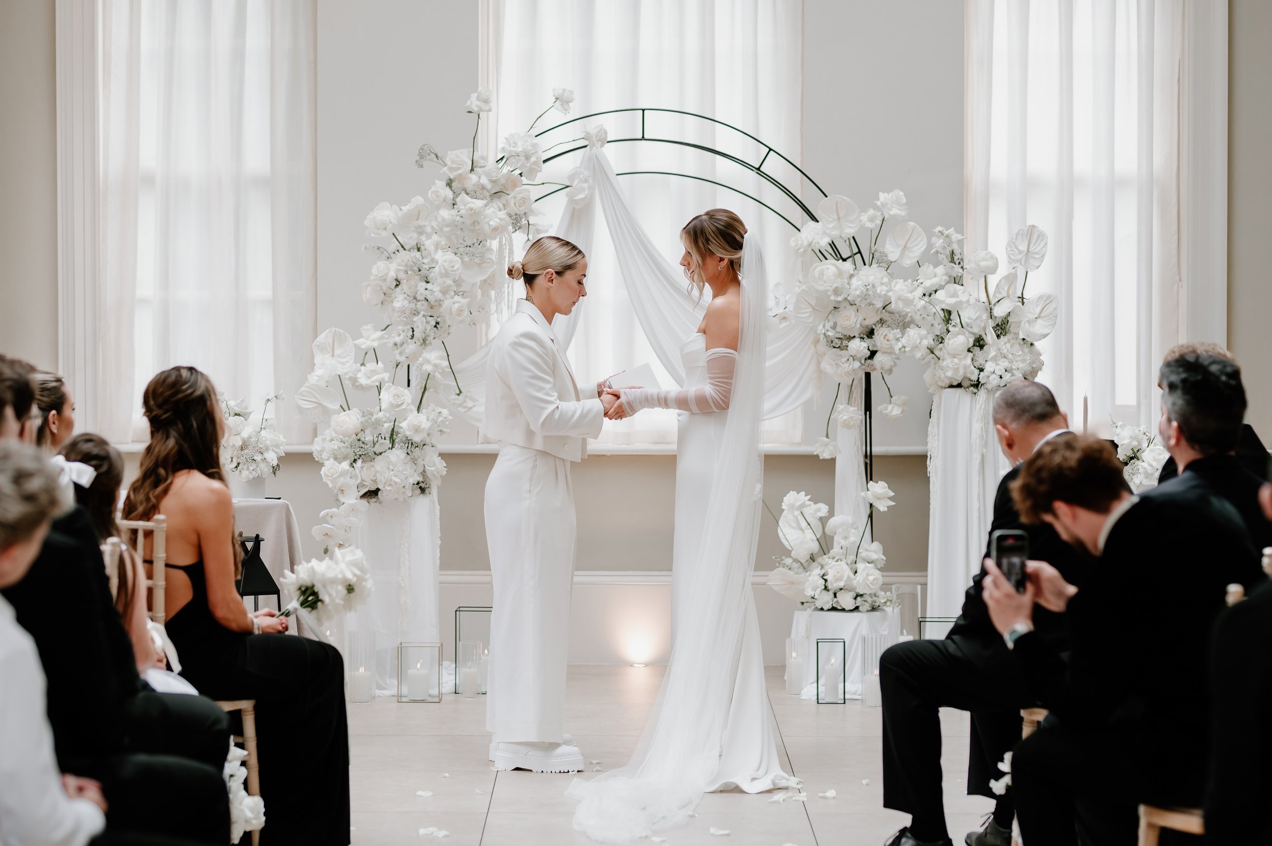 ivy-lane-florist-hull-lucy-spraggan-wedding-01.jpg