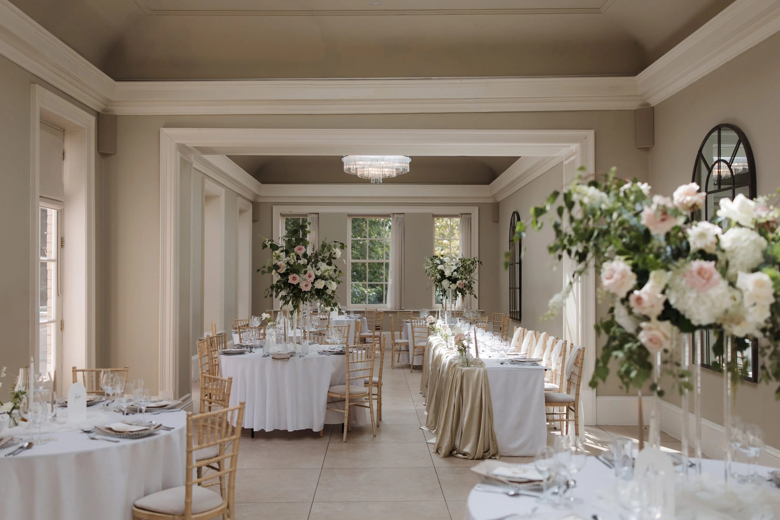 saltmarshe-hall-wedding-flowers-ivy-lane-florist-07.jpg