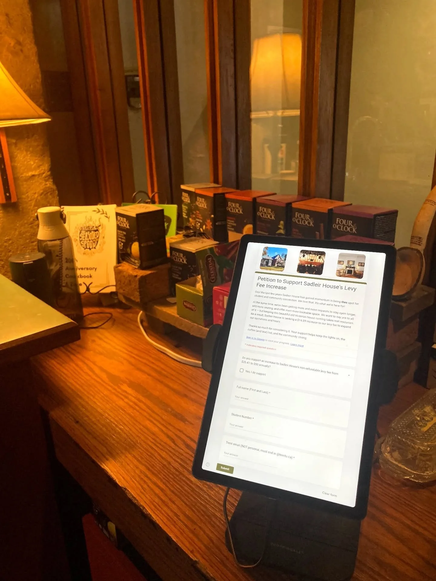 Waiting in line for some tasty treats @theseasonedspoon? You can sign our petition while you wait! 

We are looking for about 1000 signatures from Trent University undergrads to be added to the March elections. 

Thank you SO much to those who have a