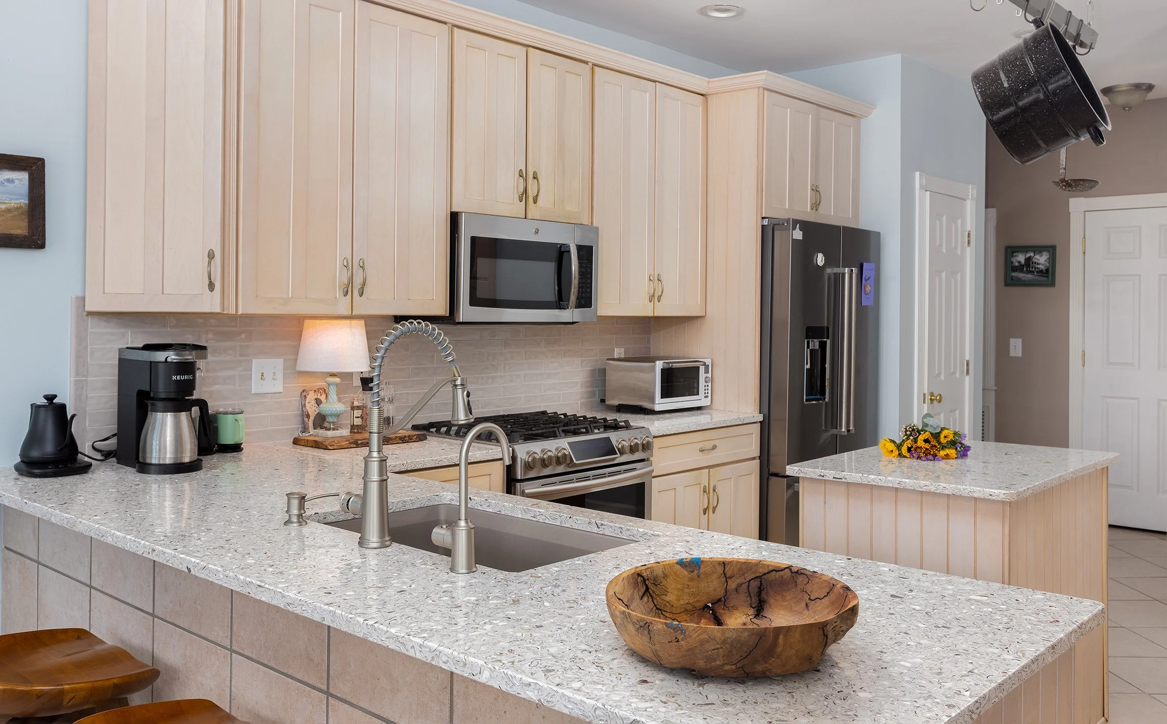 sized - GlassEcoSurfaces_8837PalmettoRd_Win26_TimNelson_4.jpg