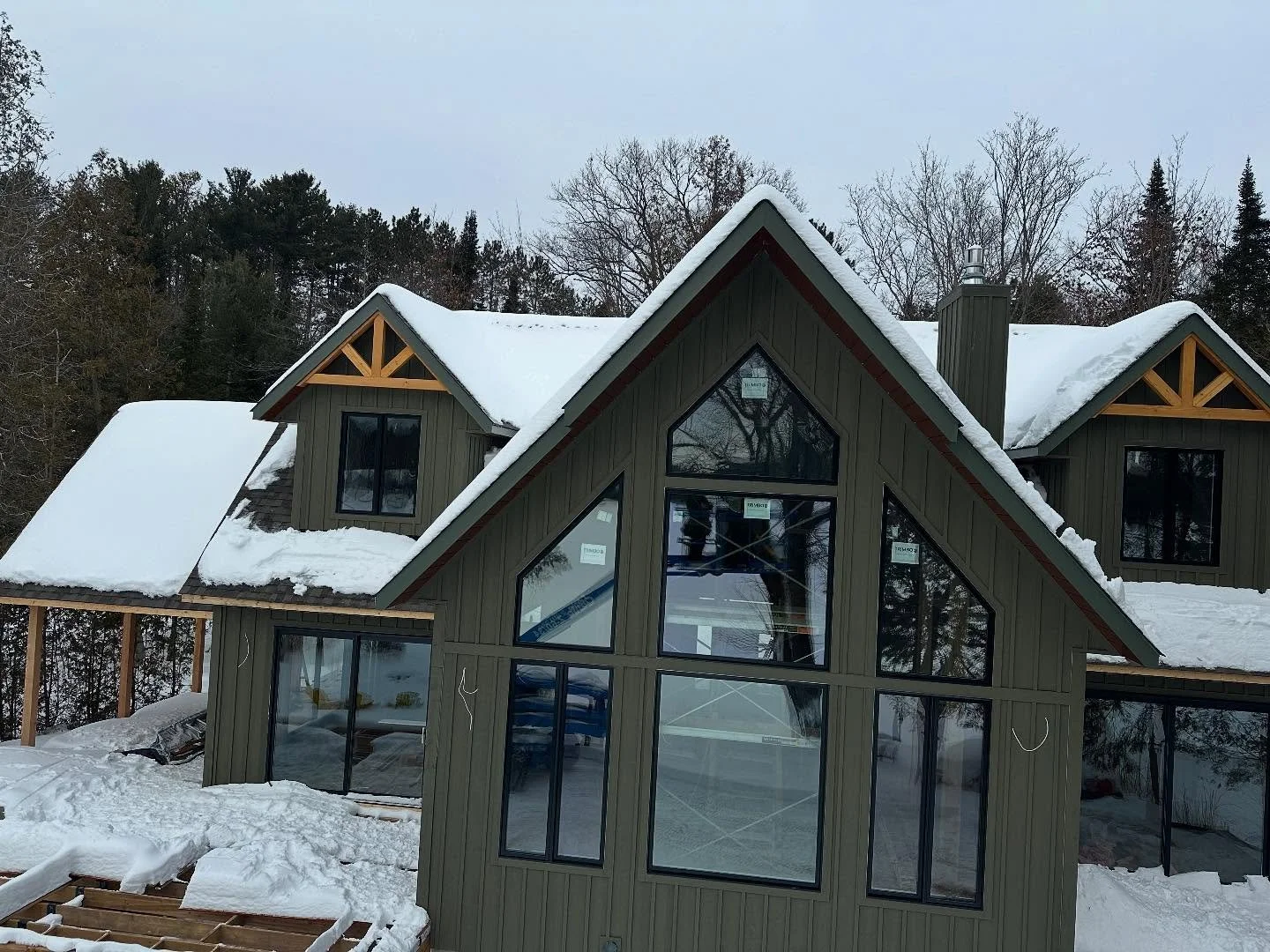 Another beautiful house being done by Neilen&rsquo;s Custom Exteriors awesome customer bad weather every day @maibecinc @gentekcanada