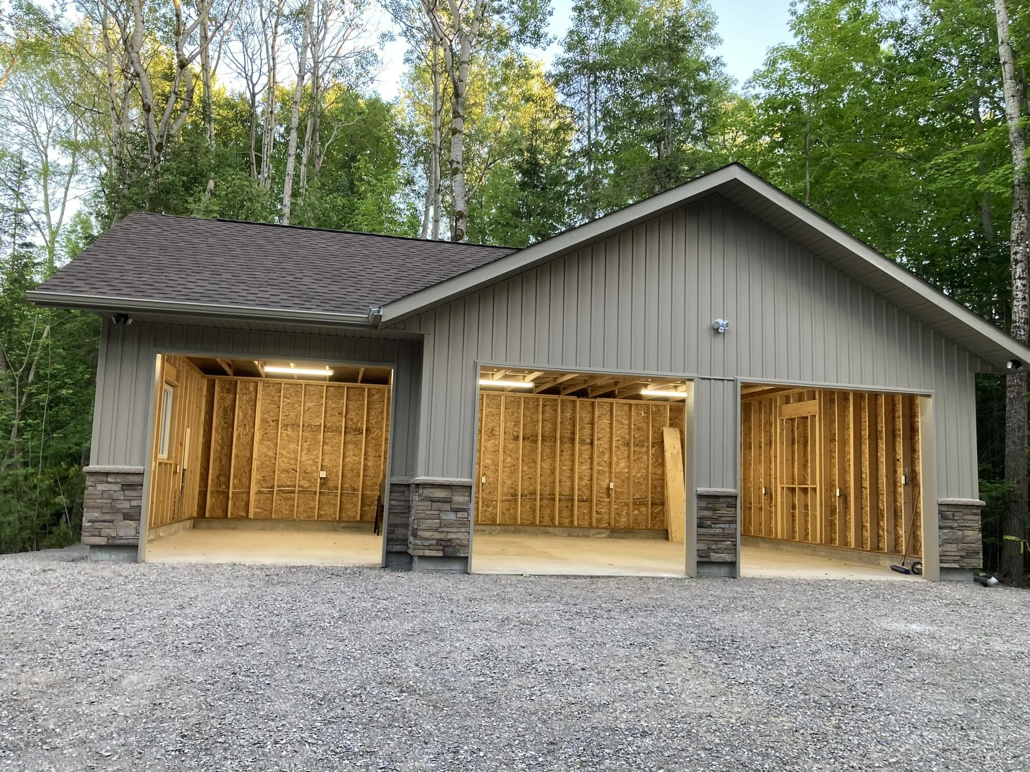 garage construction and siding.jpg