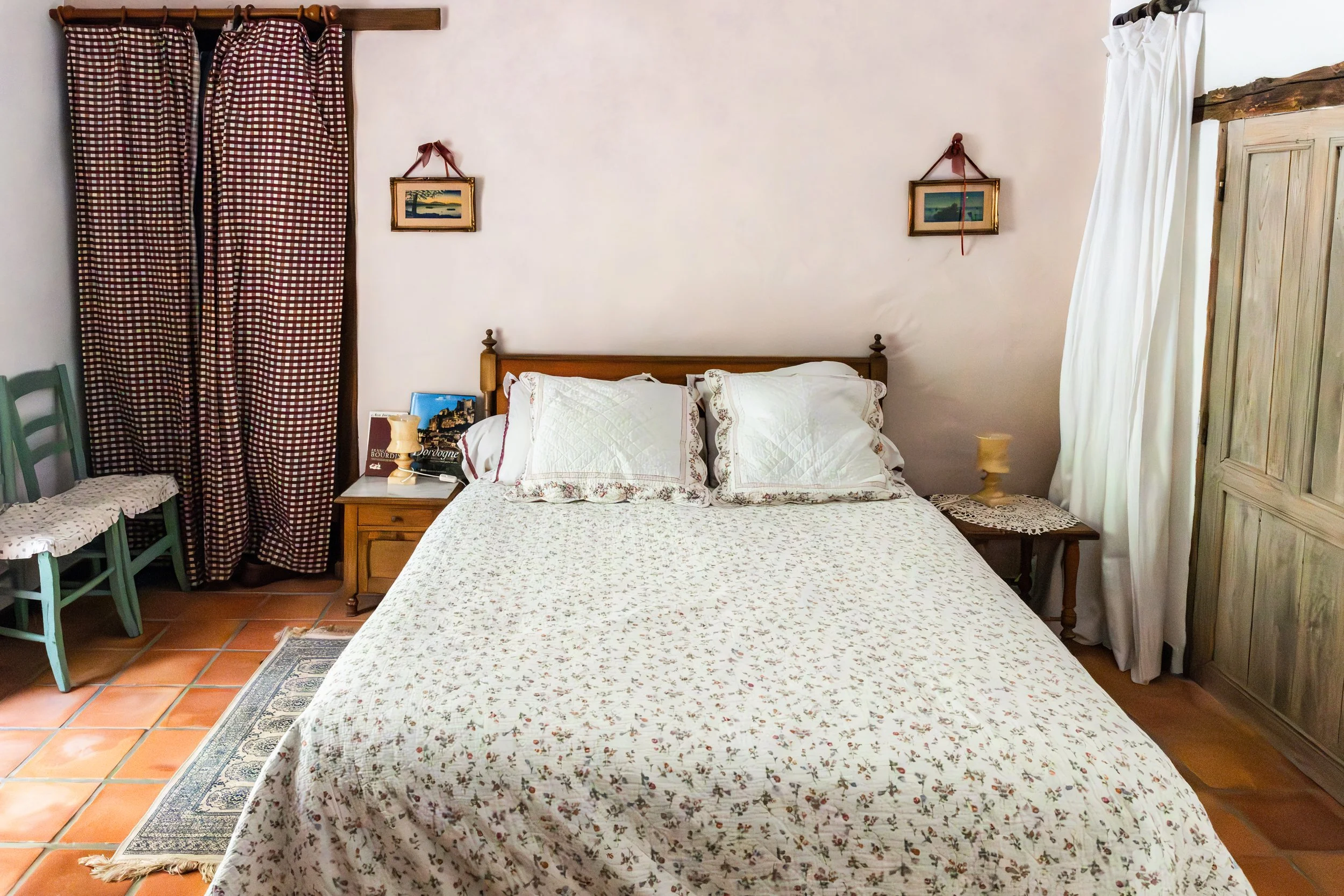 Chambre 2 - 4.JPG