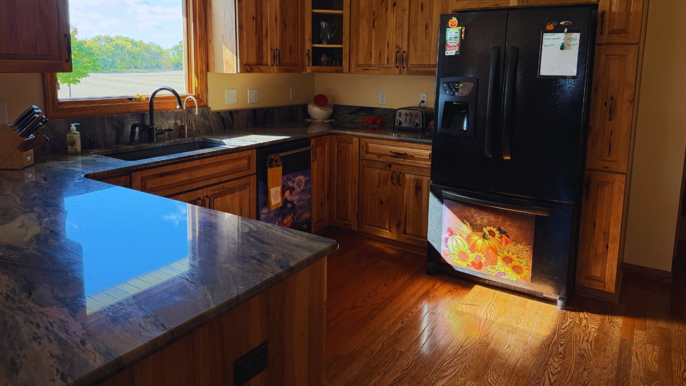 Maximizing Natural Light in Kitchens and Bathrooms