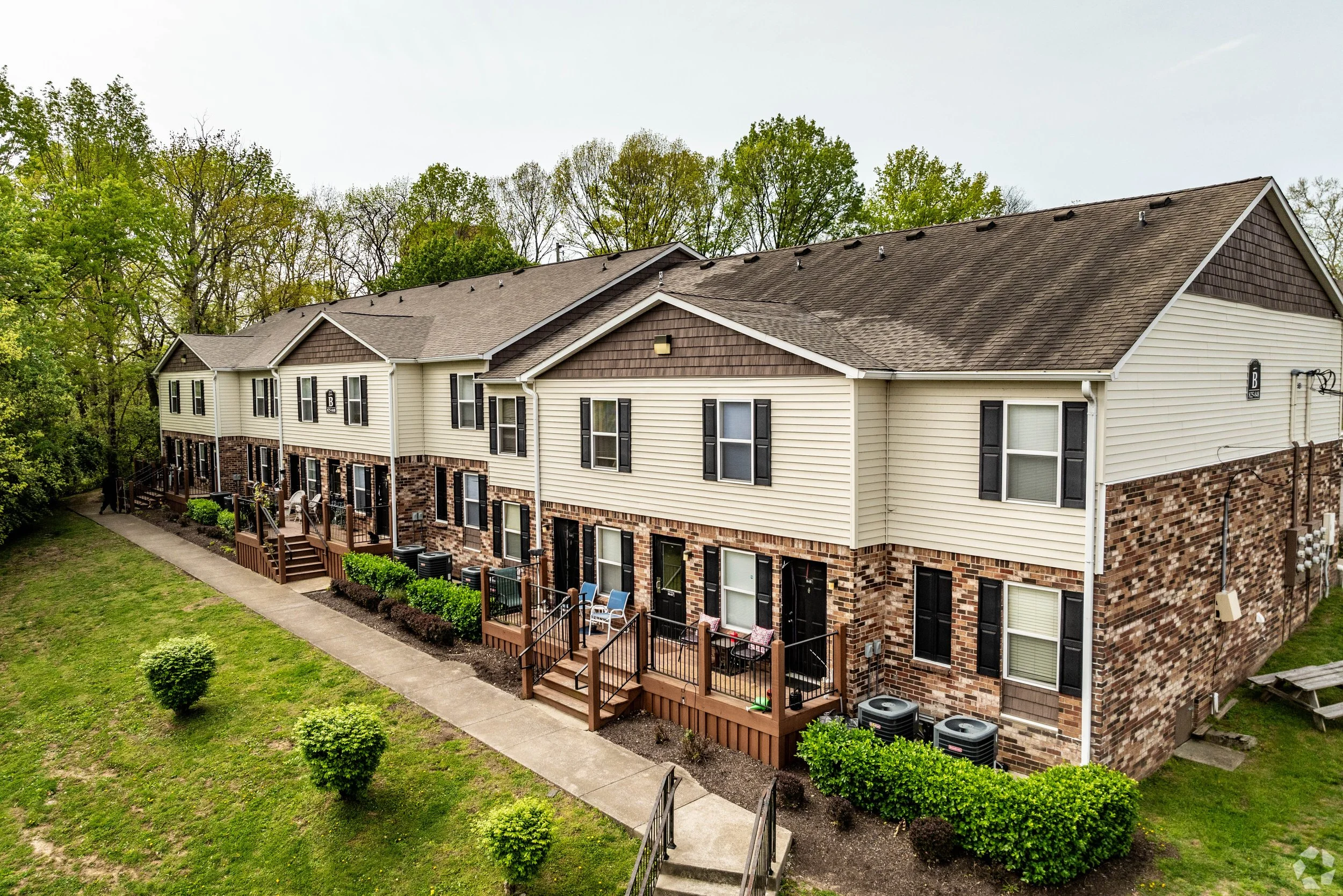 River-Retreat-Apartments (16).jpg