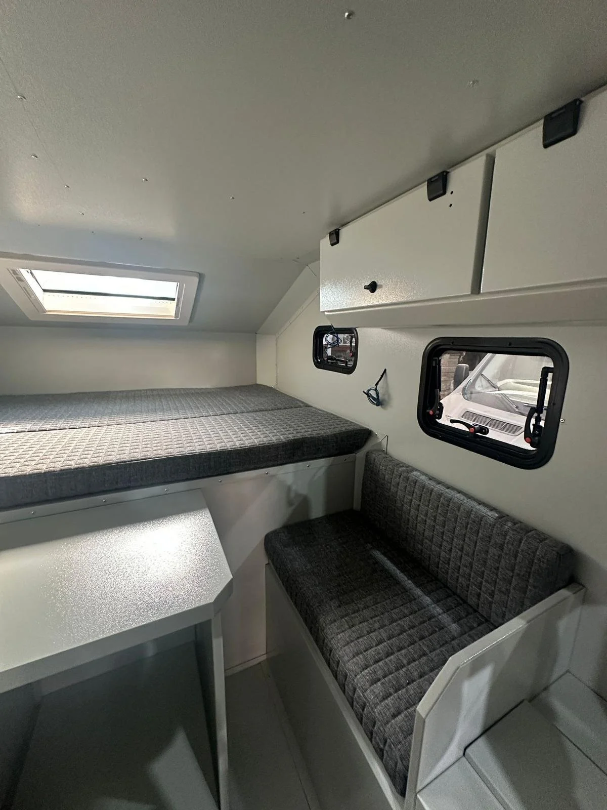 Decamp Bigbox, Trailchasers, truck camper, slide-in camper, overland camper, off-road camper, pickup camper shell, Demountable Camper. The Decamp Bigbox turns your pickup into a high-performance overland machine. Discover the full range at Trailchase