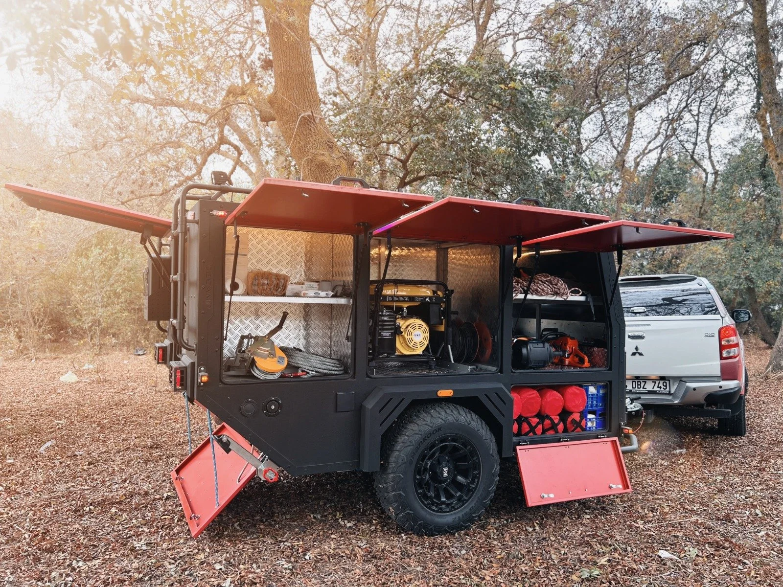 Decamp X3 Rescue – a rugged, off-road emergency rescue trailer built for rapid deployment in disaster relief, search and rescue, and field operations. Featuring modular storage compartments, all-terrain capability, and a fully equipped mobile worksta