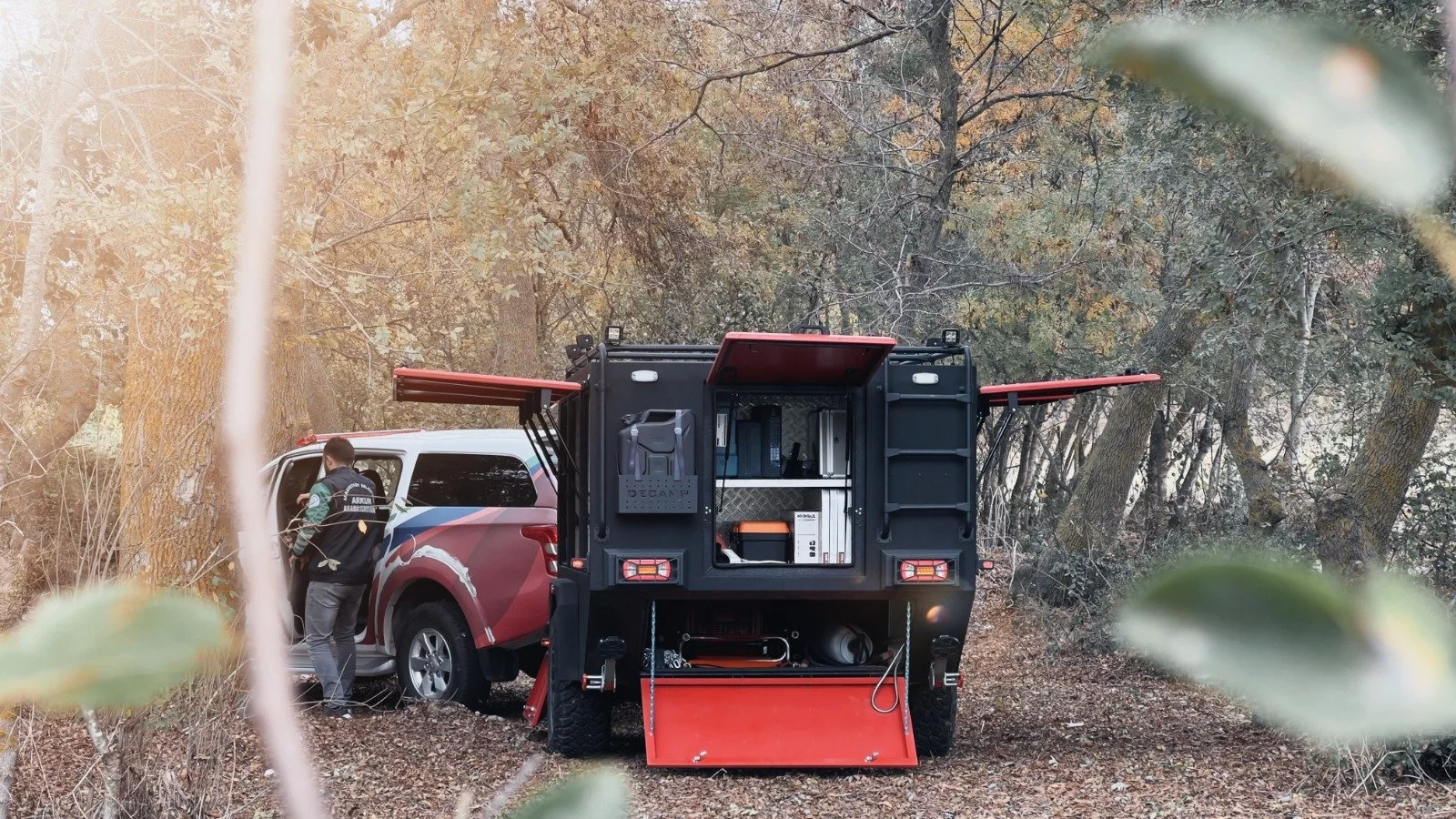 Decamp X3 Rescue – a rugged, off-road emergency rescue trailer built for rapid deployment in disaster relief, search and rescue, and field operations. Featuring modular storage compartments, all-terrain capability, and a fully equipped mobile worksta