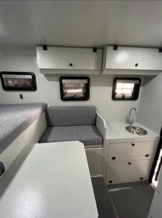 Decamp Bigbox, Trailchasers, truck camper, slide-in camper, overland camper, off-road camper, pickup camper shell, Demountable Camper. The Decamp Bigbox turns your pickup into a high-performance overland machine. Discover the full range at Trailchase