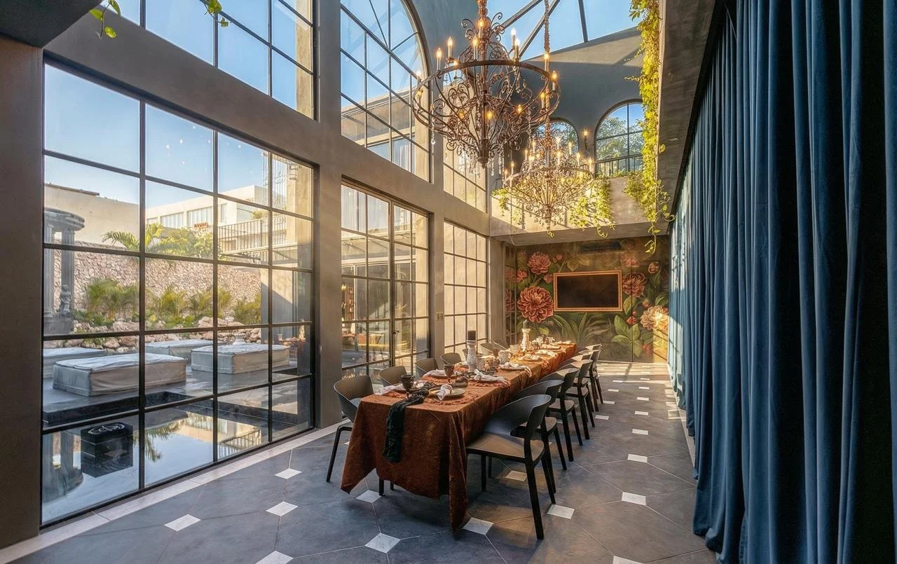 Gston Dining Day TV.jpeg