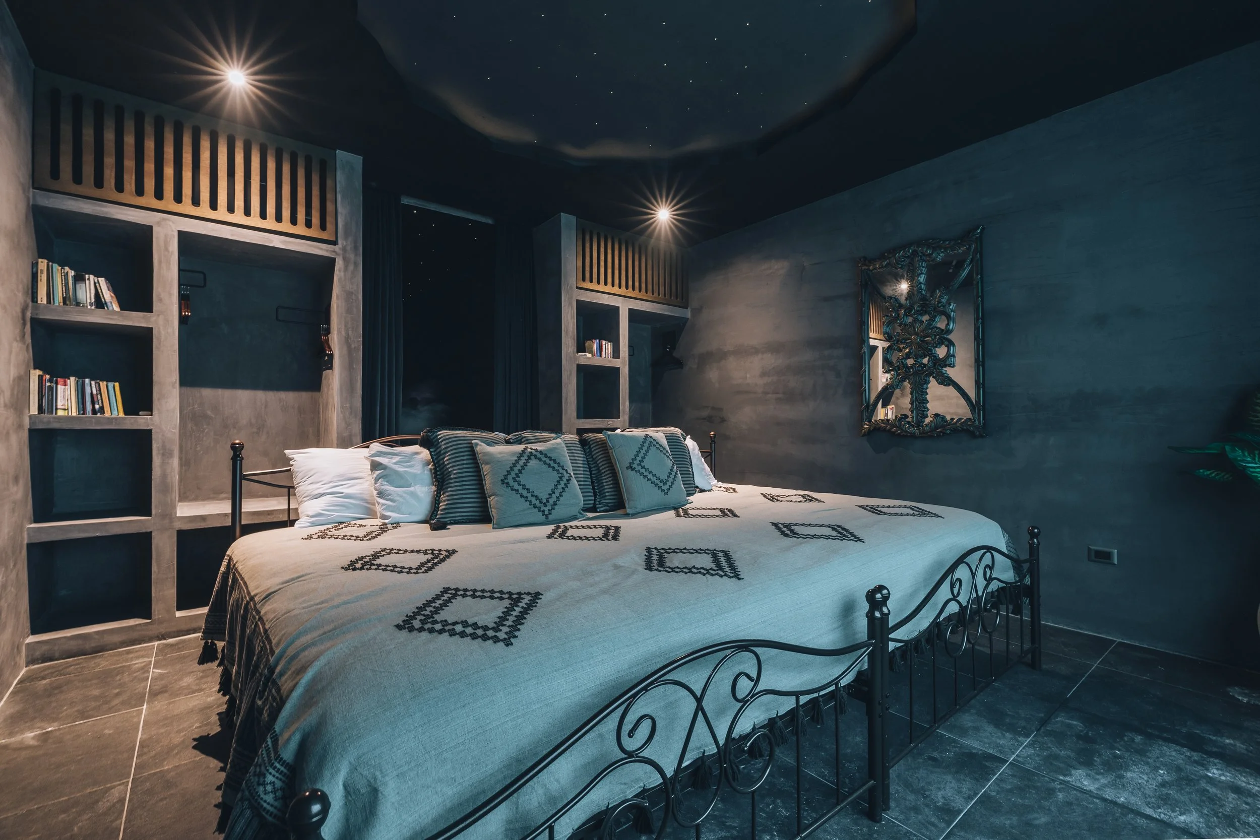 Gaston Bedroom 8a.jpg