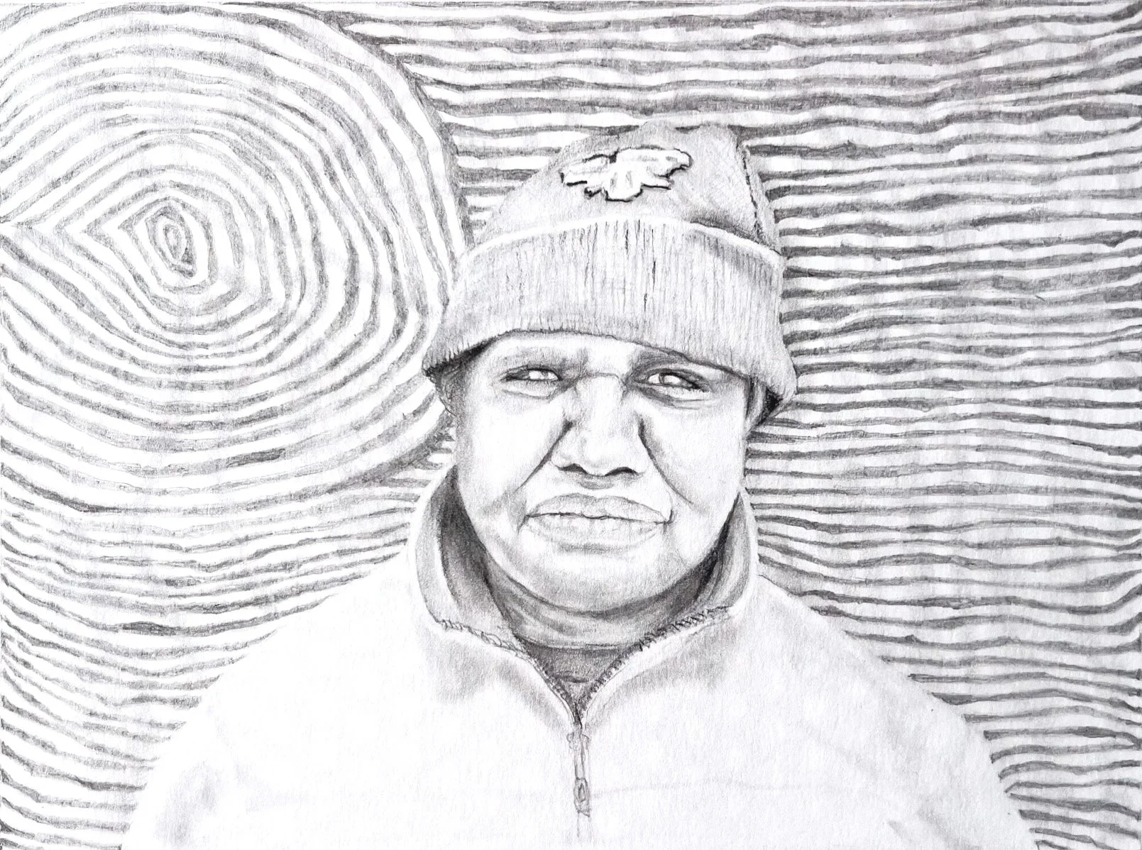 Dessin au crayon d'une personne portant un bonnet avec un dessin d'une feuille dessus, dans un fond avec des lignes ondulées et un cercle représentant une empreinte digitale.