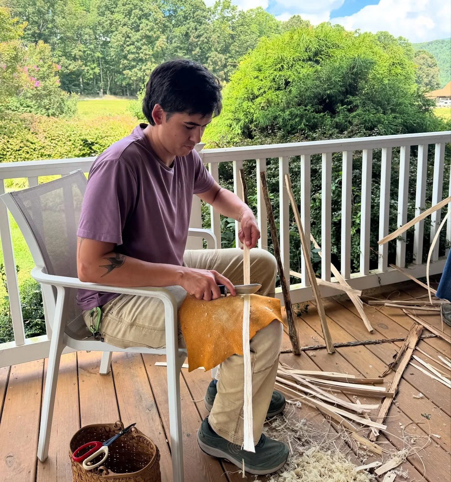 RTCAR Director Brett Treadway spent the weekend working with Cherokee artists Mary Thompson, Pat Welch, and Charlie Welch to harvest white oak and prepare splits for basket weaving. The multi-day event was hosted by LightEN in Madison County, NC, as 