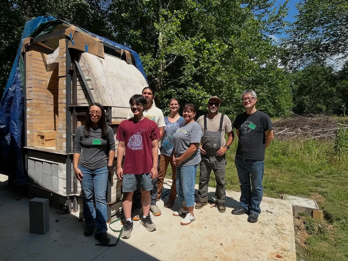 On July 24th, Hitomi and Takuro Shibata visited with potters in Cherokee. The Shibatas are Japanese potters who have lived in Seagrove, NC for the last 20 years, studying and creating with wild clay. Takuro is the ceramics director at StarWorks, a no