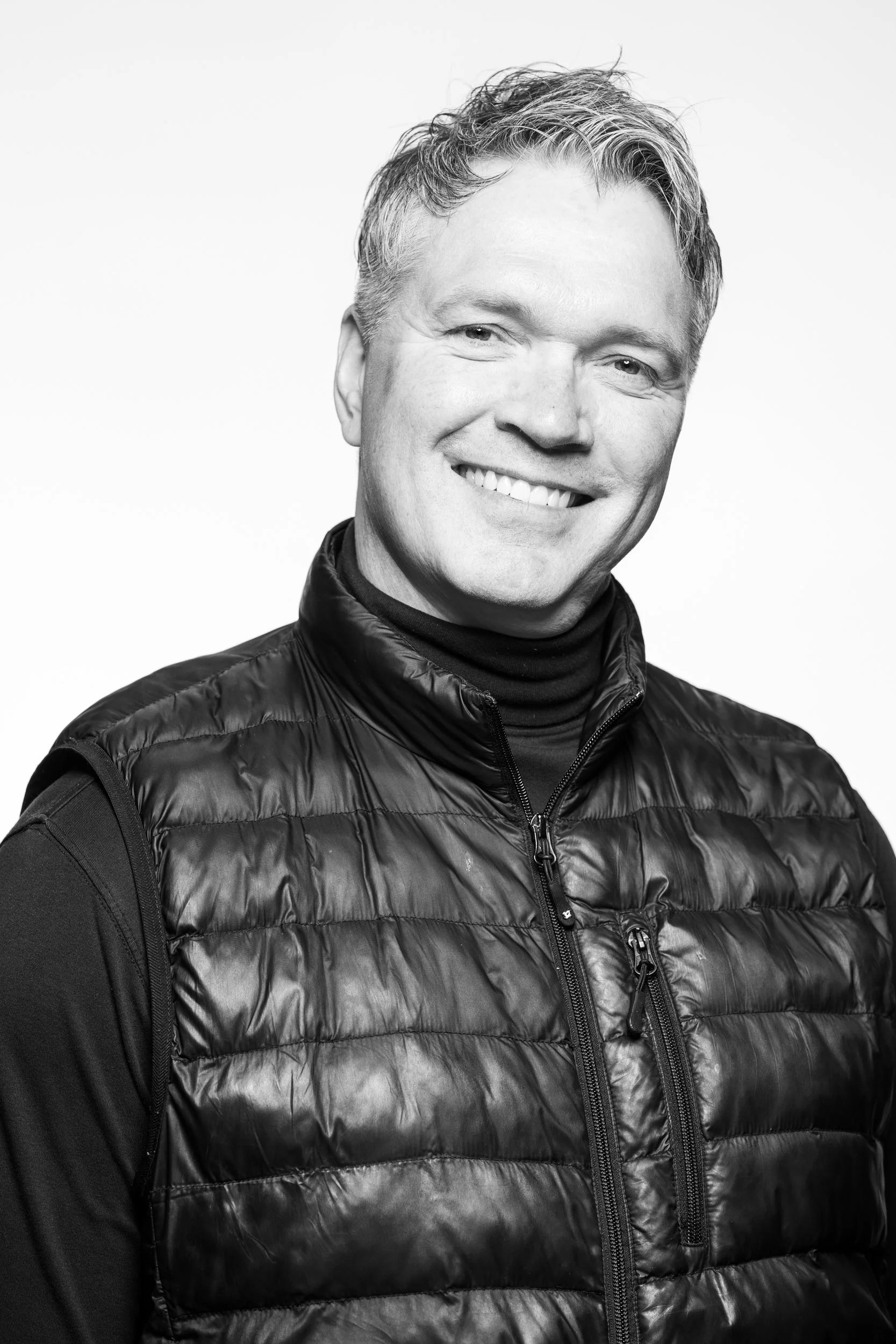 carl-hothouse-headshot-2025-1.jpg