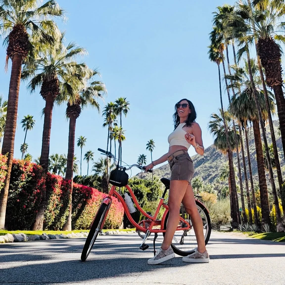 Best. Day. Ever. 🌴☀️

Palm Springs absolutely delivered.

Started the morning cruising the neighborhoods on bikes from @bikepalmsprings &mdash; the best way to take in those mid-century homes, perfectly manicured palms, and that iconic desert light.