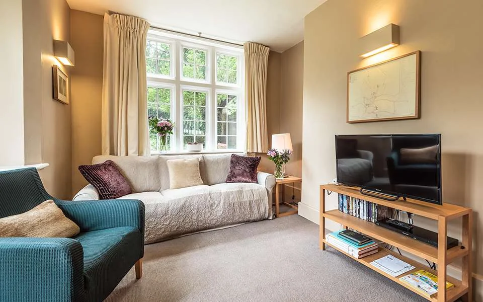 cambridge-lodge-image-2.jpg