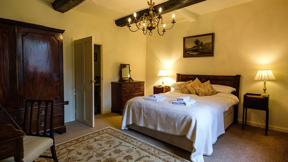shutebarton-doublebedroom1-jameswilliams-july20182.jpg