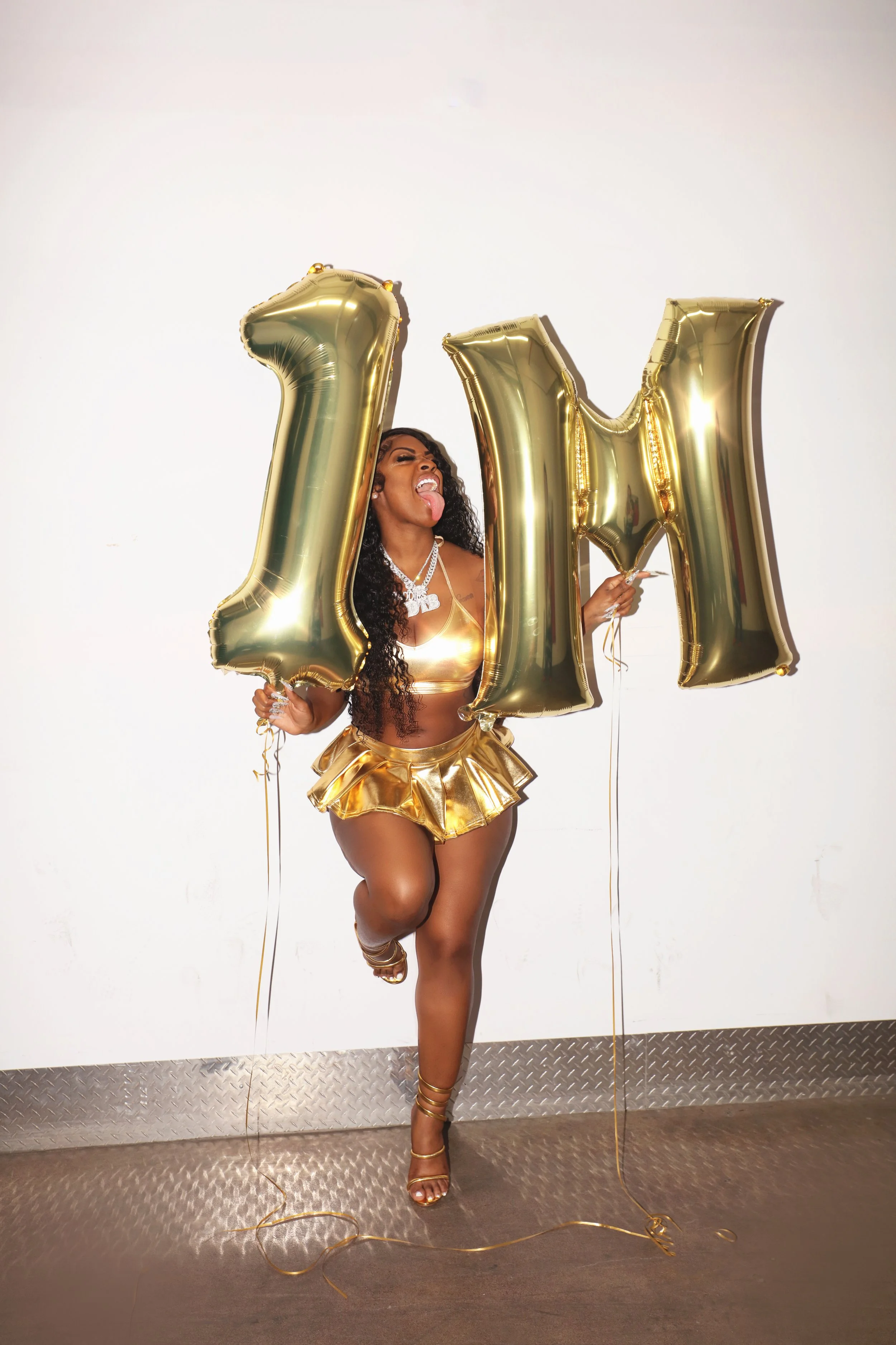 Diamond The Body - 1 Million followers Promo