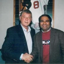 Carl-Yaz-Yastrzemski-Sandeep-217x217.jpg