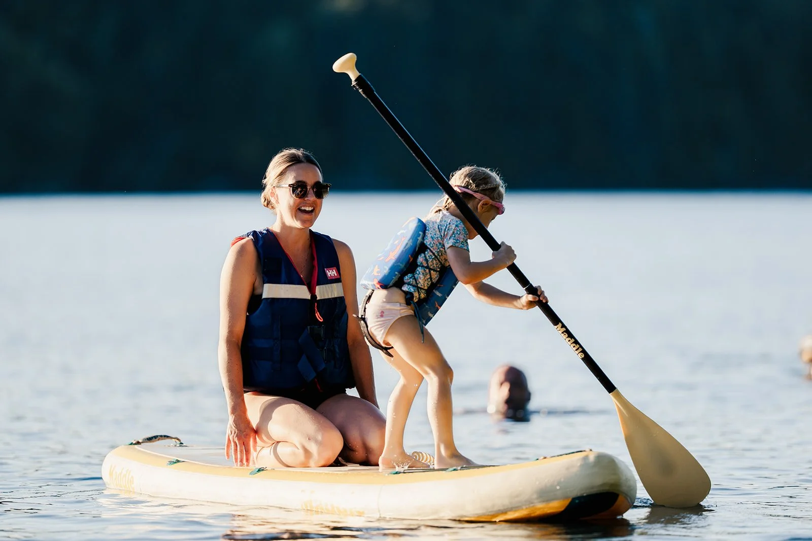 chalet-labelle-laurentides-paddle-board.jpg