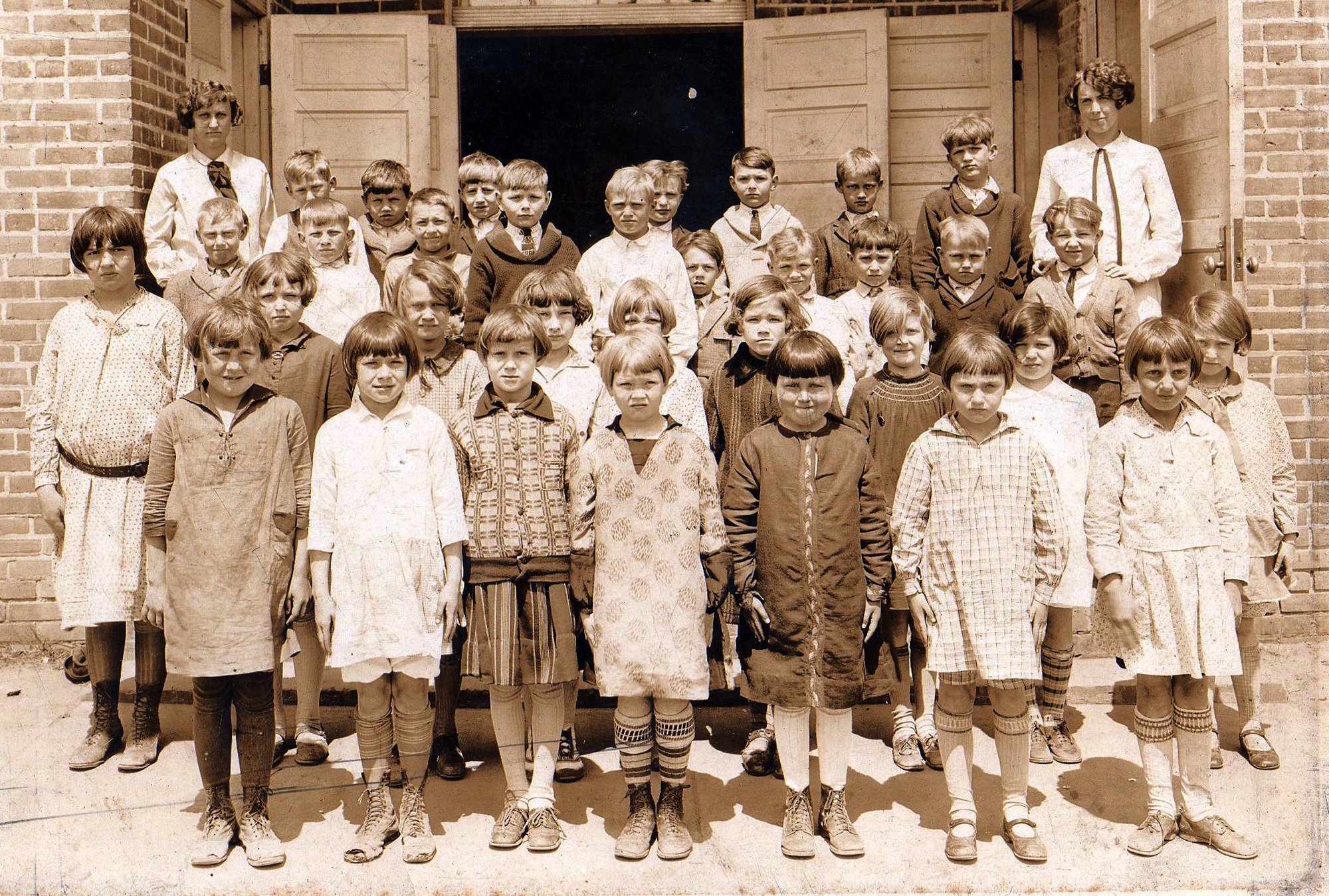 Chuckatuck - 1st, 2nd and 3rd grades - 1925 Gilliam family collection