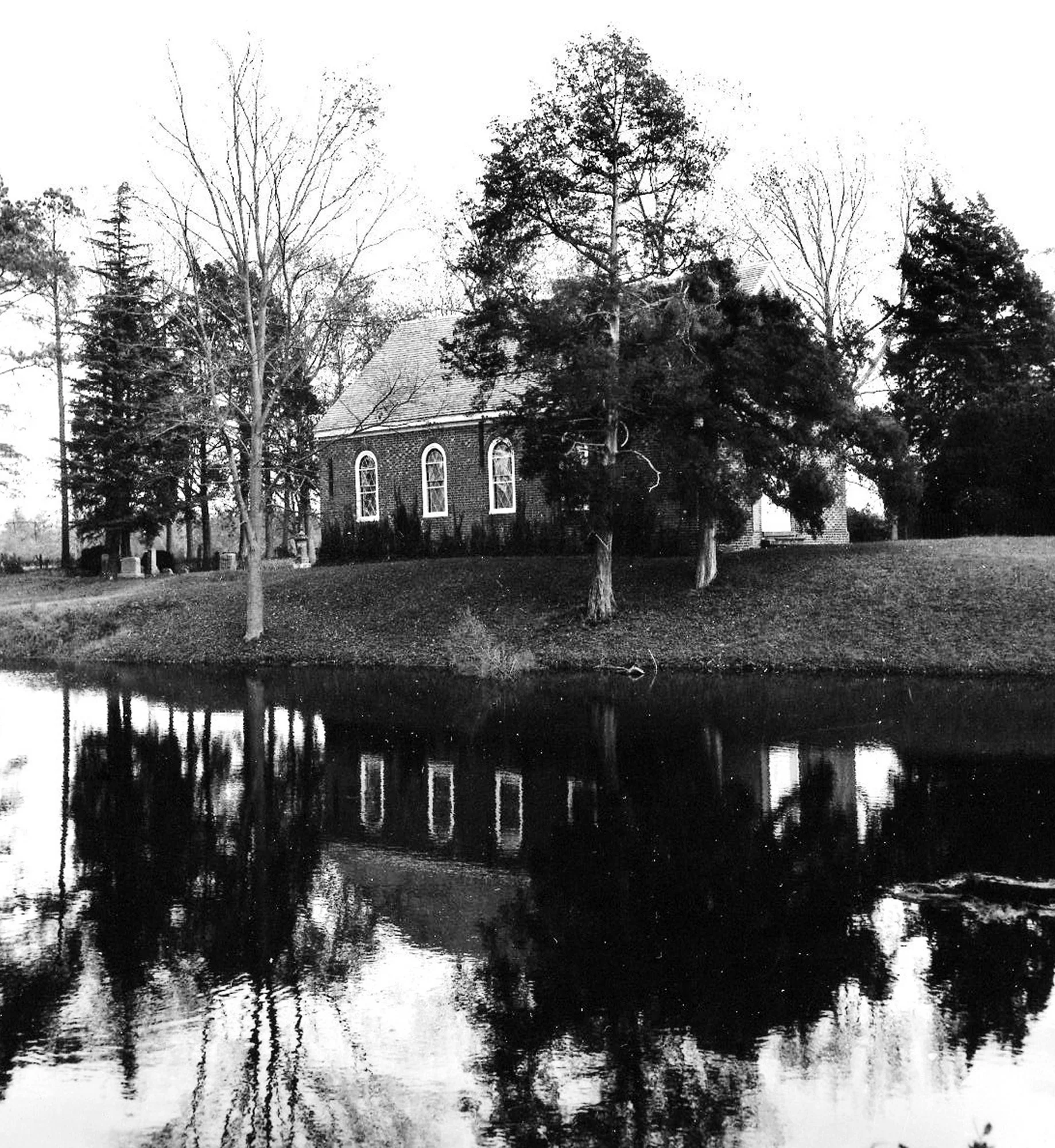 Saint John's Episcopal Church c1960  Saunders' collection.jpg