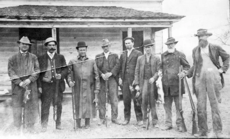  Hunters in front of the Beale home located near the intersection of Everets Road and Moore Farm Lane - c1912 S. Pruden, Alto Beale, W. Cox, W. Pruden, Dudley Saunders, B. Holland, J. Hollland, J.W. Pitt  Anne Pinner Knight photo        