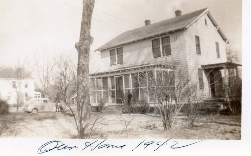copy_0_bradshaw-home-in-1942