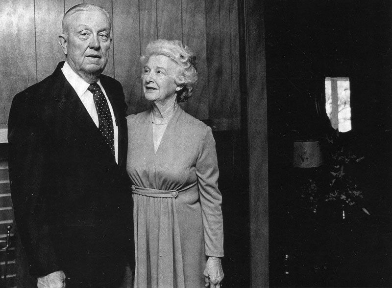john-and-dorothy-at-50th-anniversay