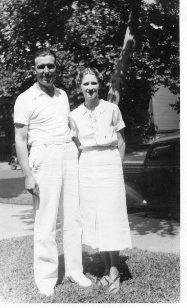 john-and-dorothy-in-1937-img930