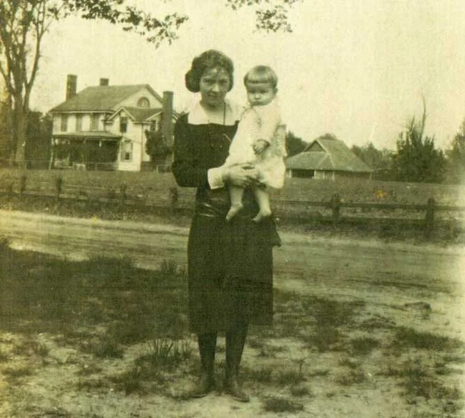 Mary Virginia Johnson and her mother, Mary Pitt Johnson, c.1923