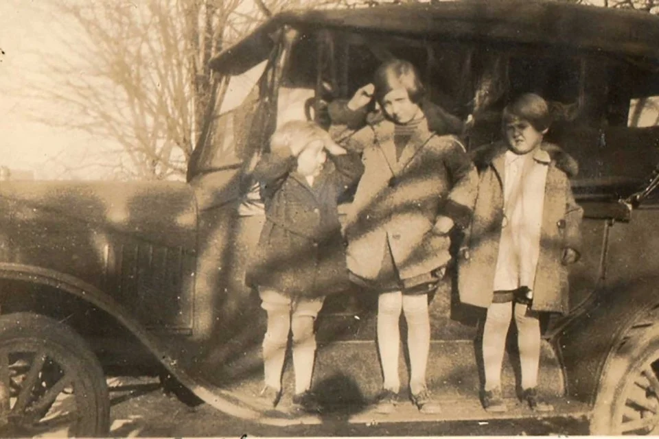  Nancy, Francis, and Judith Gilliam with the family car - 1924-26  Gilliam family photo 