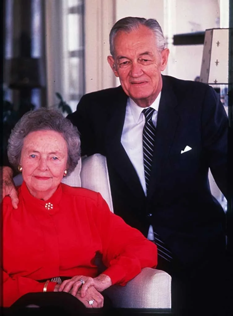 mr-mrs-mills-godwin-jhsii.jpg-nggid041542-ngg0dyn-753x1024x100-00f0w010c011r110f110r010t010.jpg