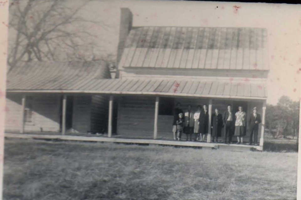 beale-home-and-family-1960-img118.jpg-nggid041930-ngg0dyn-960x640x100-00f0w010c011r110f110r010t010.jpg