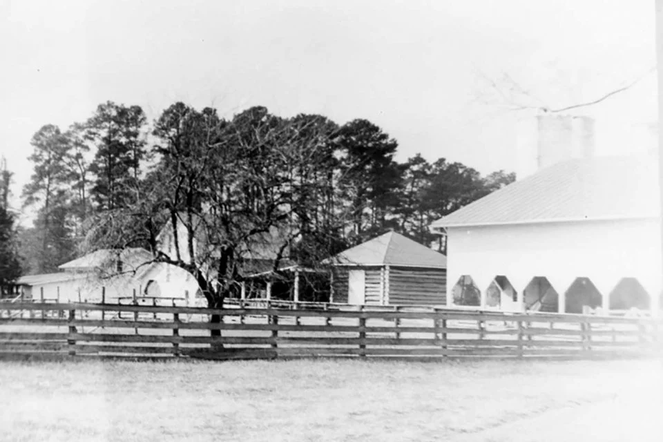  Outbuildings on the Butts Farm. Later the Pippins, then Creekmore farm.  Saunders Family photo 