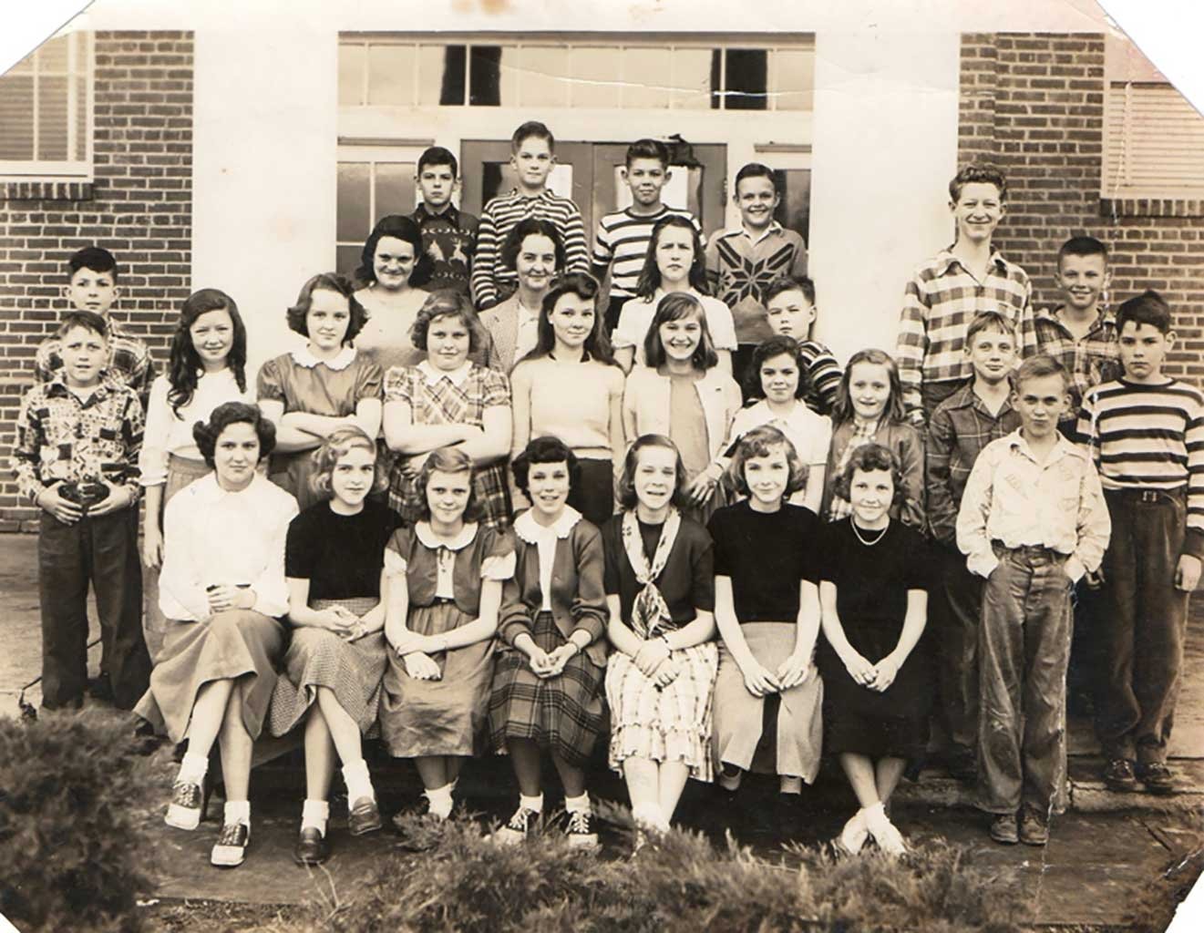 3rd and 4th grade students - Daisy Sullivan, teacher