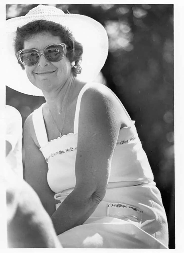 margaret-barlow-img177.jpg-nggid03920-ngg0dyn-744x1024x100-00f0w010c011r110f110r010t010.jpg