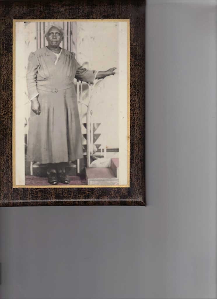 3a-clarices-great-great-grandmother-christine-lawrence.jpg-nggid042460-ngg0dyn-744x1024x100-00f0w010c011r110f110r010t010.jpg