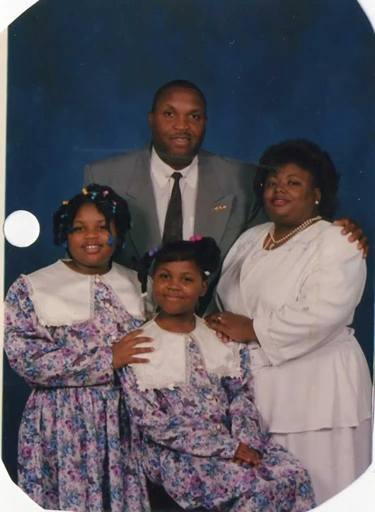  rev-james-and-family-img318 
