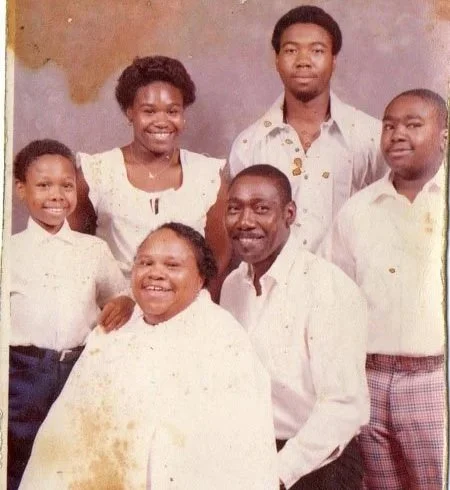 theodore-allen-family-img427.jpg-nggid041052-ngg0dyn-0x0x100-00f0w010c011r110f110r010t010.jpg