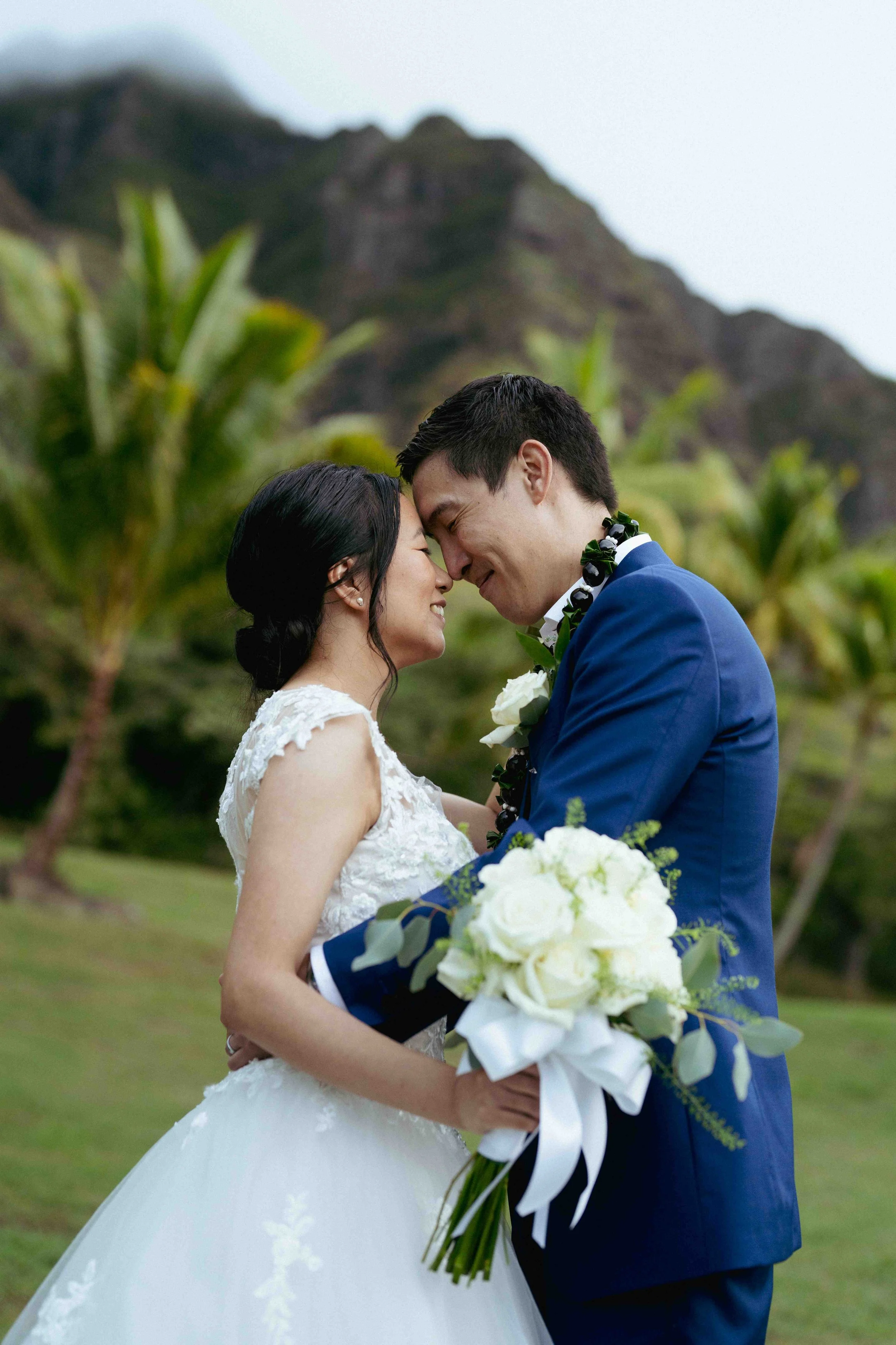 lu-michael-paliku-gardens-kualoa-ranch-oahu-wedding-aloha-media-weddings(12).jpg