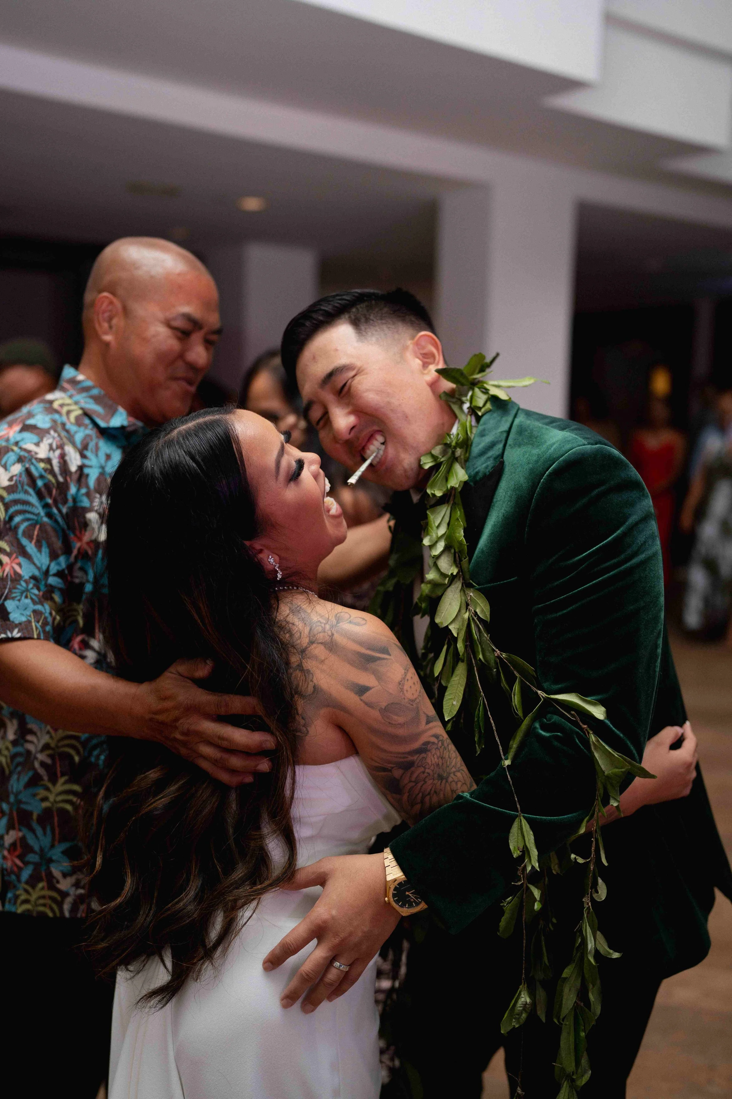 kayla-shane-the-charming-estate-kailua-oahu-wedding-aloha-media-weddings(24).jpg