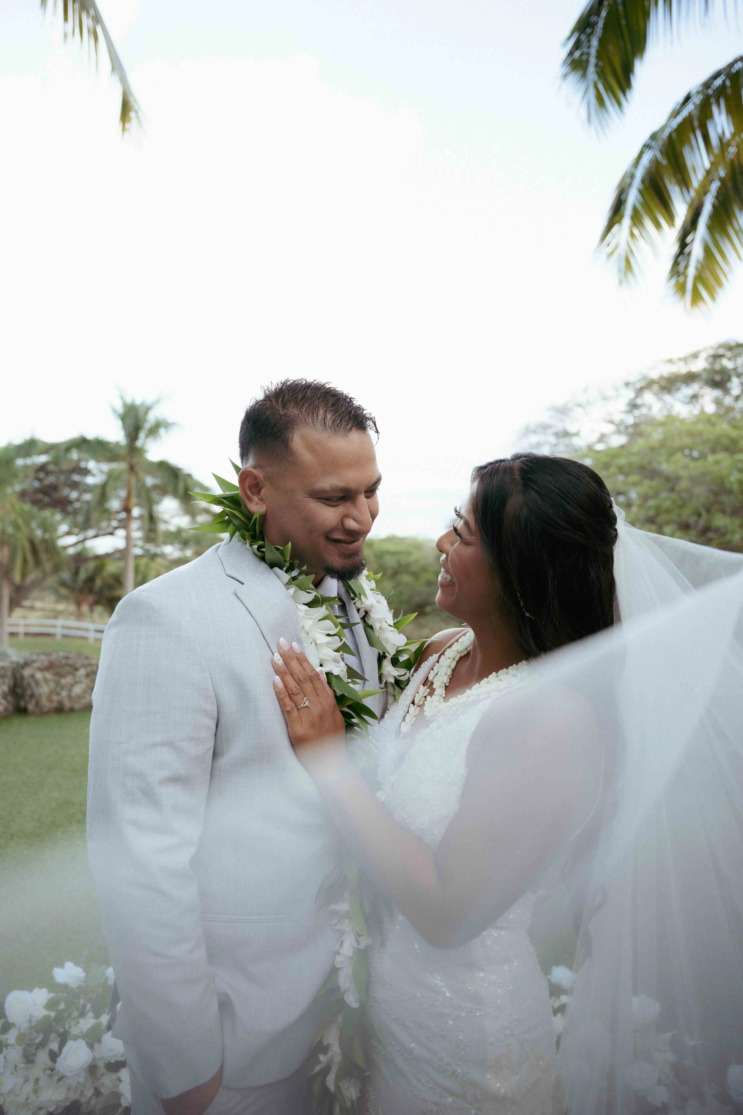 Chelsea-and-Rusty- Paliku-Gardens-Kualoa-Ranch-aloha-media-weddings-22.jpg