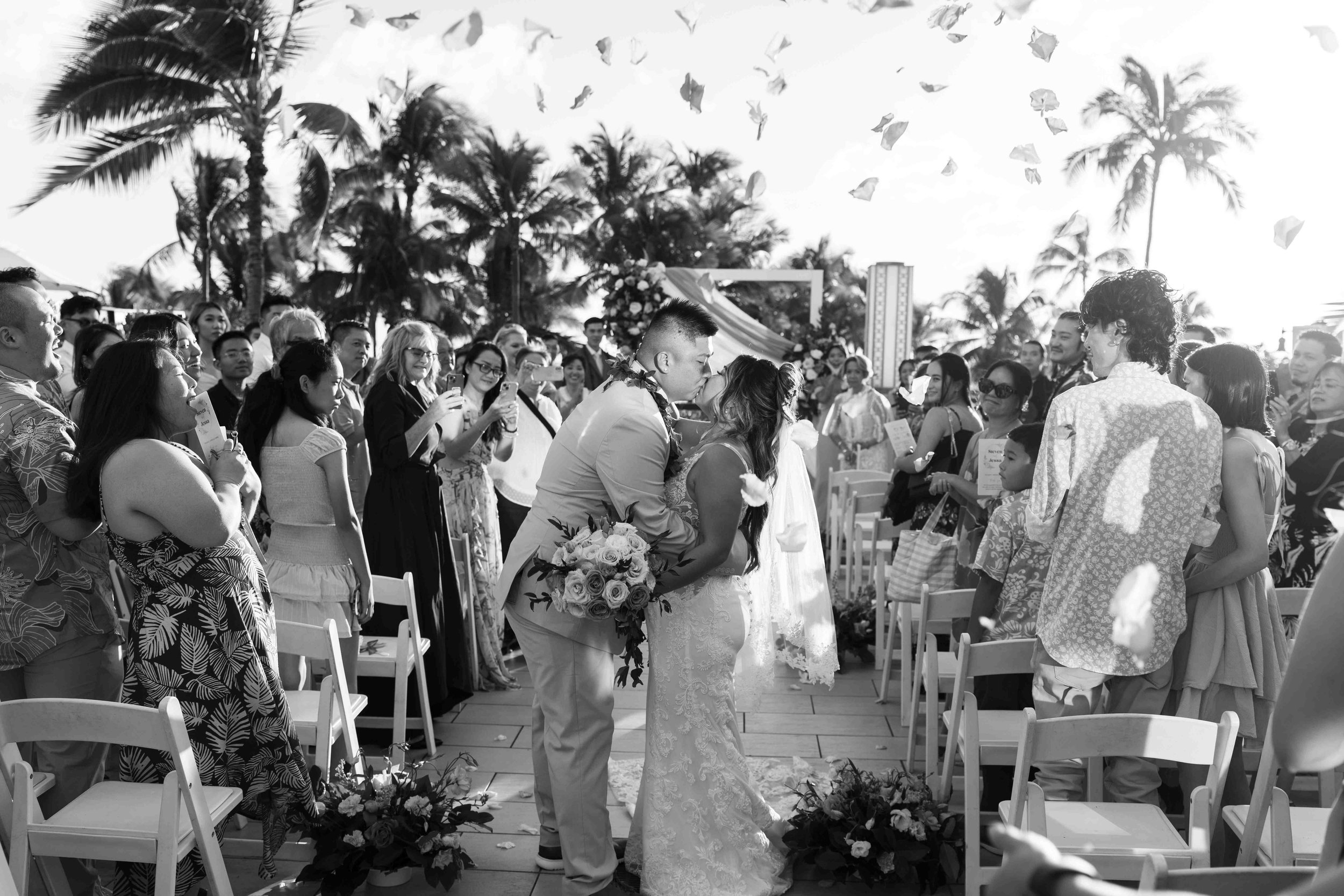 jessa-mae-steven-hyatt-regency-waikiki-wedding-aloha-media-weddings(8).jpg