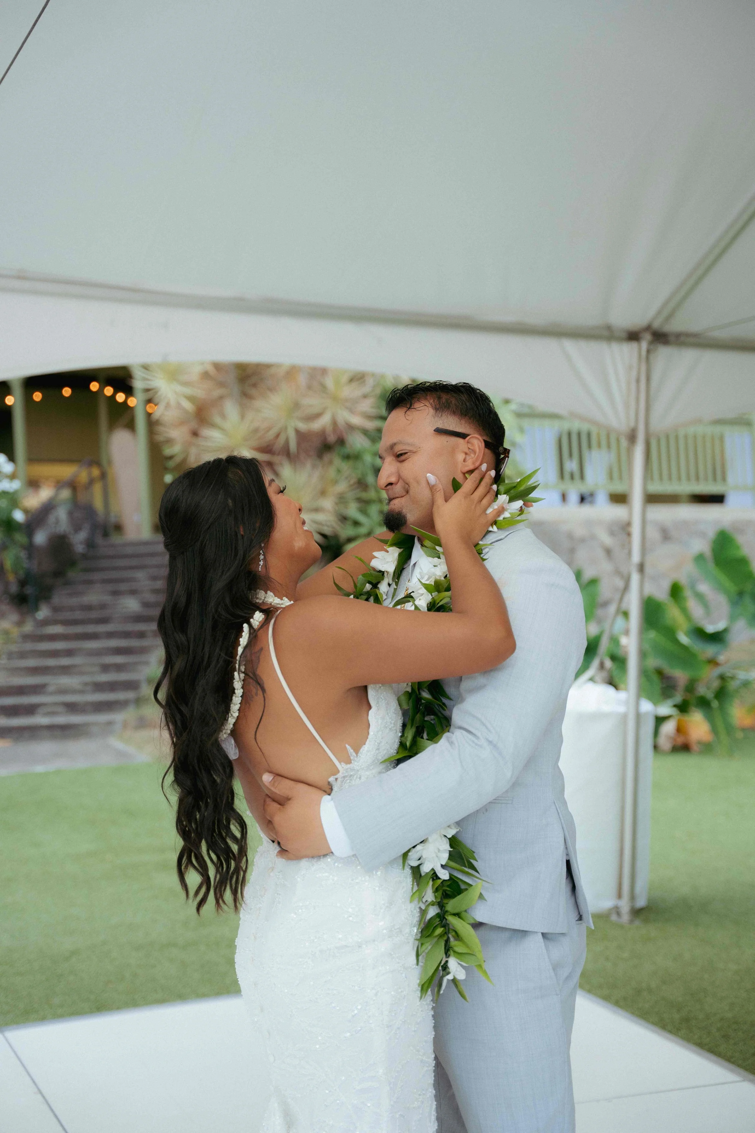 Chelsea-and-Rusty- Paliku-Gardens-Kualoa-Ranch-aloha-media-weddings-17.jpg