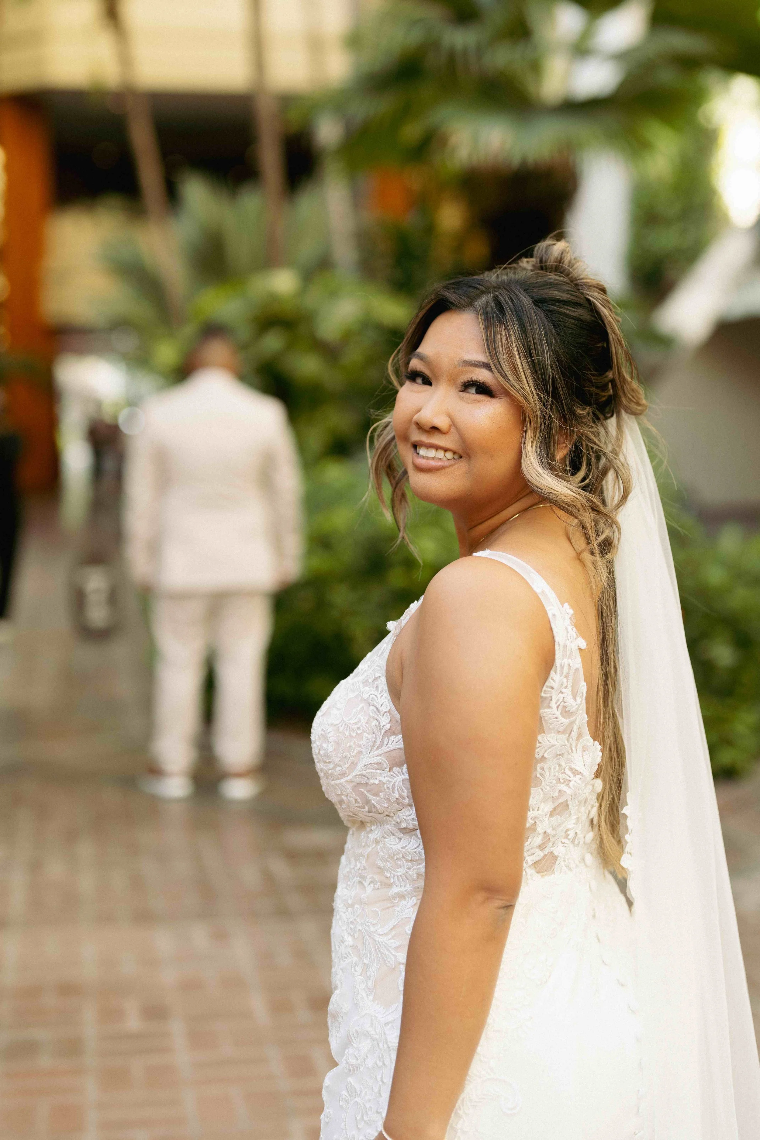 jessa-mae-steven-hyatt-regency-waikiki-wedding-aloha-media-weddings(13).jpg