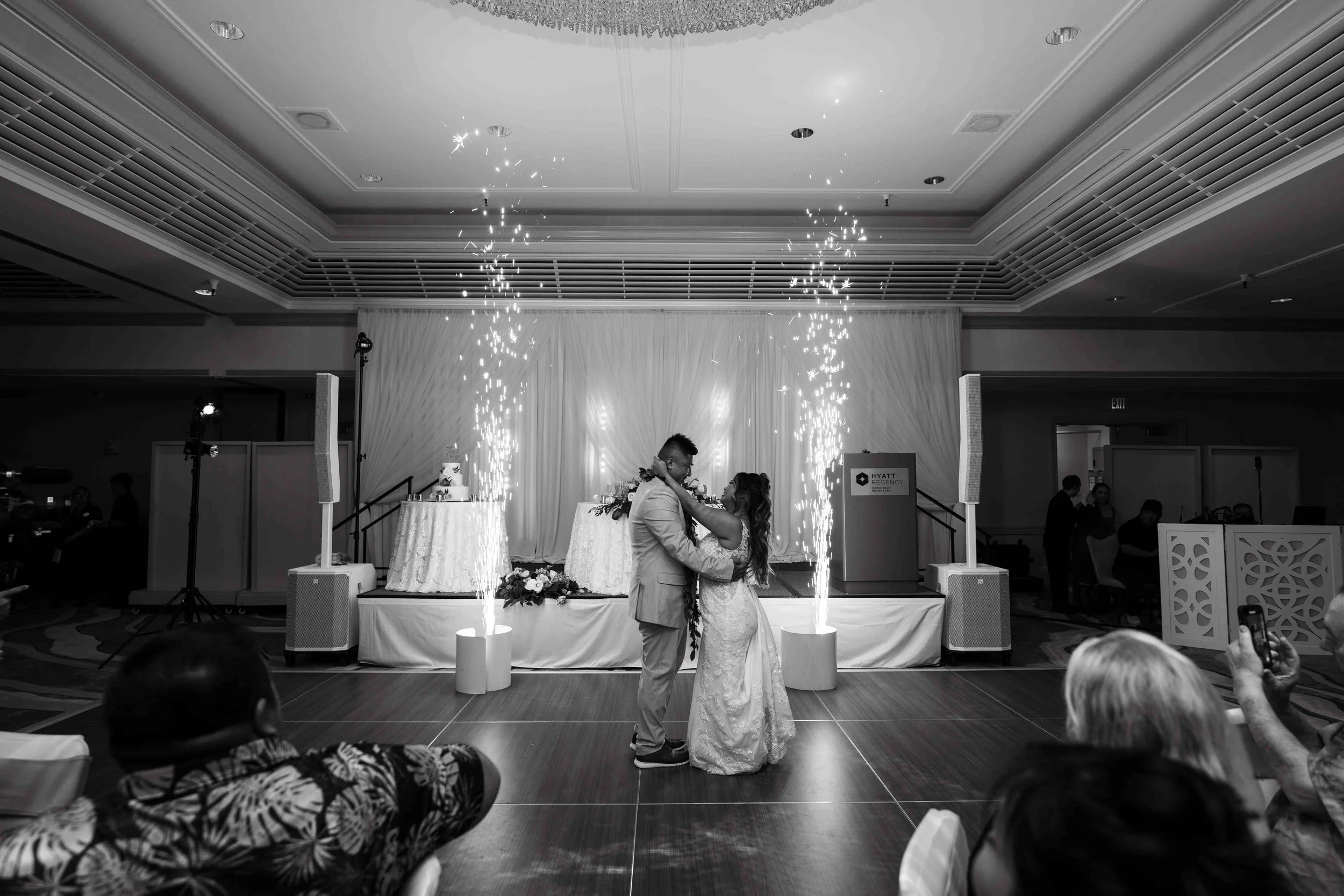 jessa-mae-steven-hyatt-regency-waikiki-wedding-aloha-media-weddings(20).jpg